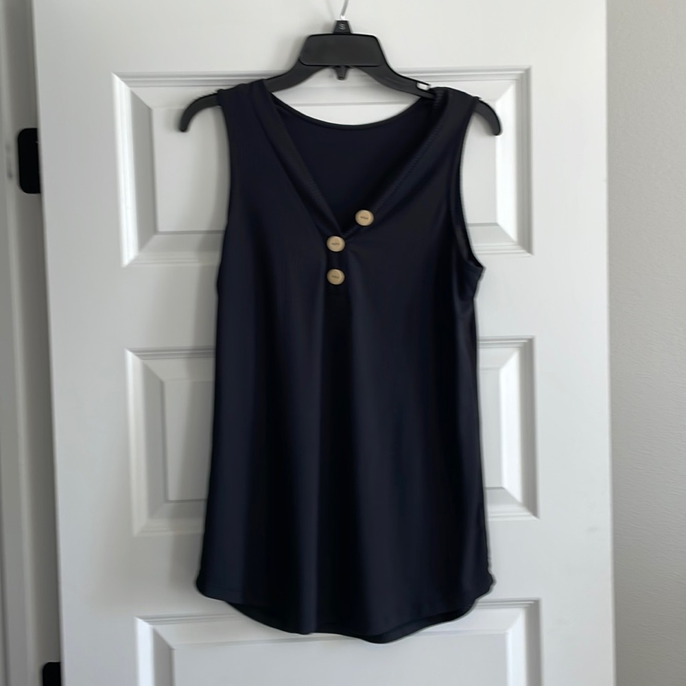 Ribbed sleeveless top Size L. Boutique